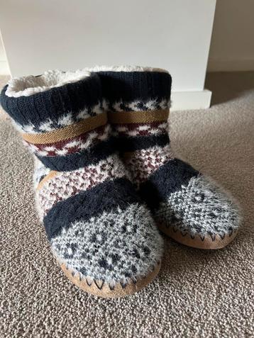 Warme Teddy Sloffen - Maat 40 beschikbaar voor biedingen