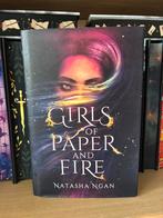 Girls of Paper and Fire hardcover, Ophalen of Verzenden, Gelezen