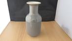 mooie grijze vaas, Gebruikt, Overige kleuren, Aardewerk of Porselein, Ophalen of Verzenden