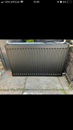 Radiator zwart, Ophalen, 30 tot 80 cm, Gebruikt, Radiator