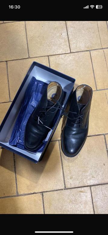 Van Lier schoenen. beschikbaar voor biedingen