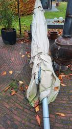 Gebruikte horeca parasol 5x5 - Opknapper, Tuin en Terras, Ophalen of Verzenden, Gebruikt, Meer dan 4 meter, Stokparasol