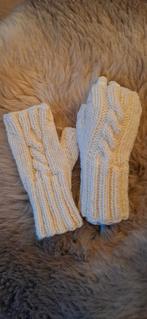 Wollen Handschoenen handgebreid, Karin, Ophalen of Verzenden, Nieuw, Handschoenen