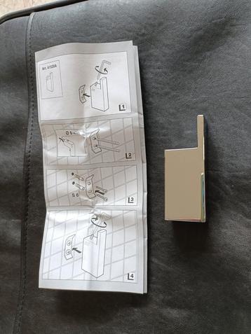 Haak voor badjas, douche laken.  beschikbaar voor biedingen