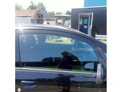Portierruit 2Deurs rechts van een Mitsubishi Colt, Auto-onderdelen, Ruiten en Toebehoren, Mitsubishi, Gebruikt, 3 maanden garantie