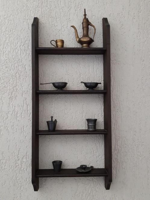 Mooi houten wandrek met tinnen en koperen miniaturen, Huis en Inrichting, Woonaccessoires | Wanddecoraties, Zo goed als nieuw