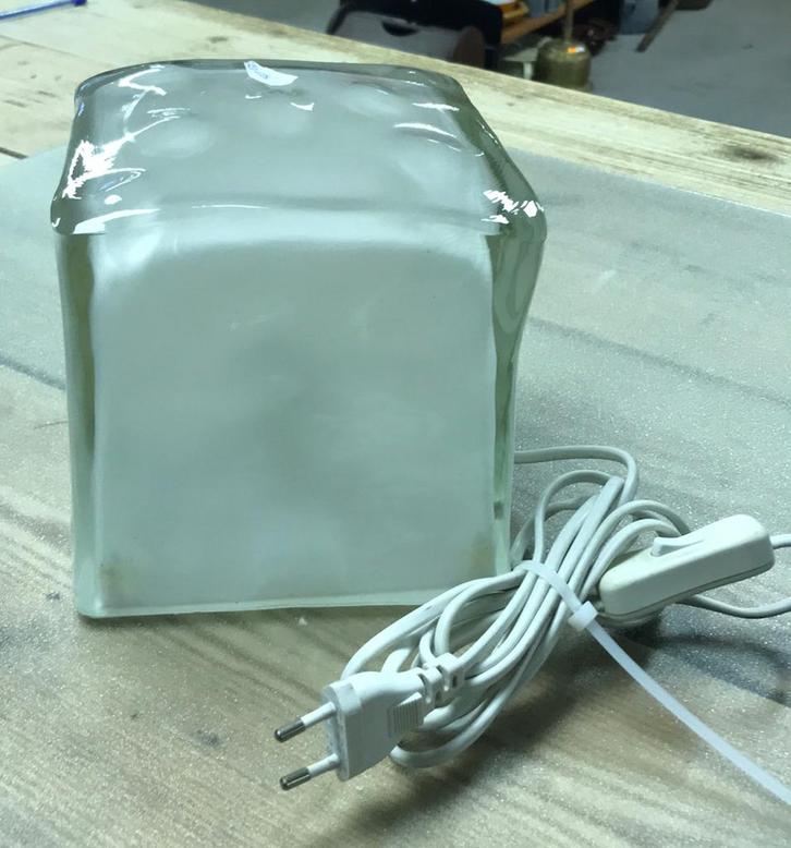 Ikea ice-cube lamp, Antiek en Kunst, Curiosa en Brocante, Ophalen of Verzenden