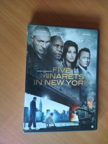 DVD Five Minarets in New York beschikbaar voor biedingen