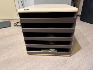 Lade organiser A4 beschikbaar voor biedingen