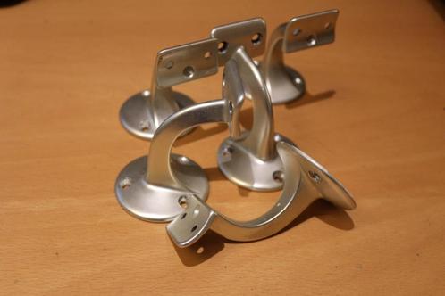 Trapleuninghouder rond aluminium, Doe-het-zelf en Verbouw, Metalen, Zo goed als nieuw, Aluminium, Ophalen of Verzenden