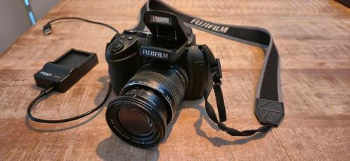 Fujifilm Finepix HS30 EXR compleet met lader, Audio, Tv en Foto, Fotocamera's Digitaal, Zo goed als nieuw, Fuji, Ophalen of Verzenden