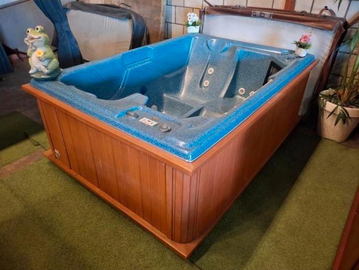 3 persoons Balboa jacuzzi 🐣BEIDE PAASDAGEN GEOPEND 🐣, Tuin en Terras, Bubbelbaden en Hottubs, Nieuw, Filter, Ophalen of Verzenden