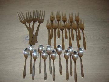 Gebaksvorkje (s) en Borrel lepel (s) !!!!!!!!!! beschikbaar voor biedingen