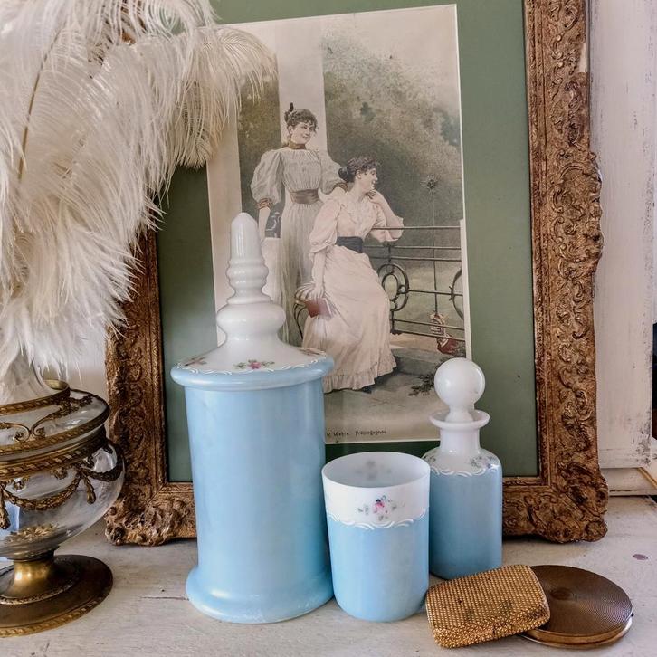 Antieke opaline glazen toilet-/ kaptafel set, Antiek en Kunst, Antiek | Glas en Kristal, Verzenden