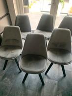 6 grijze eetstoelen vlours  zwarte poten, Huis en Inrichting, Stoelen, Ophalen of Verzenden, Zo goed als nieuw, Grijs, Vijf, Zes of meer stoelen
