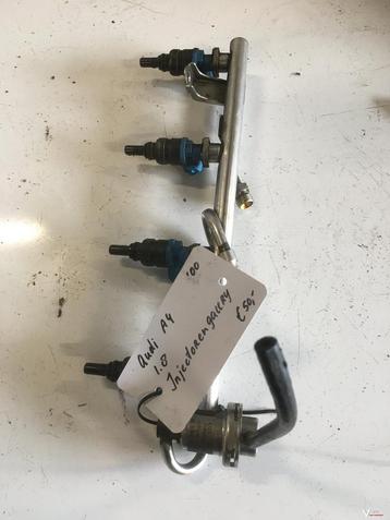 Audi A4 1.8 5v 2000 Injector galerij beschikbaar voor biedingen