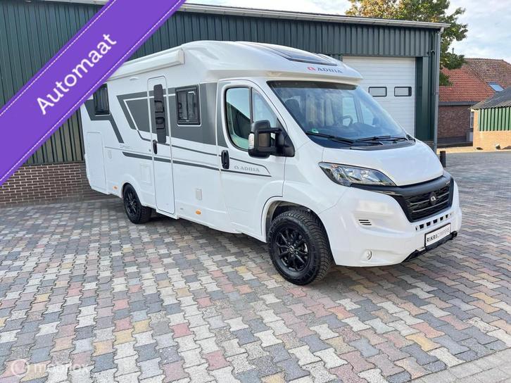 Adria Compact Plus DL/9G AUTOMAAT/180PK/Oven/Lithium/Camera, Caravans en Kamperen, Campers, Bedrijf, tot en met 3, Half-integraal
