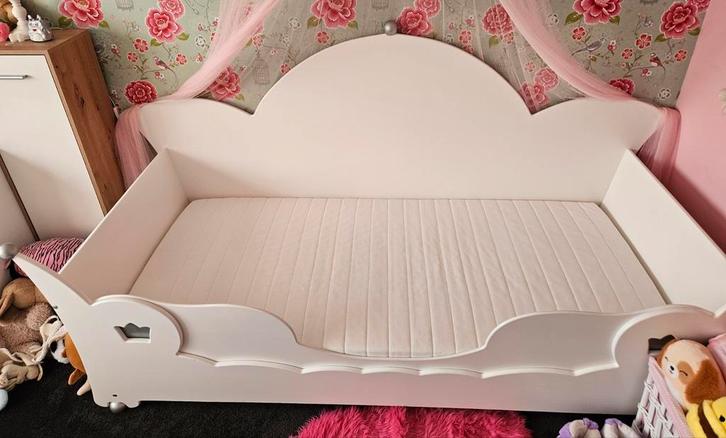 Kroonbed prinsessenbed, Kinderen en Baby's, Kinderkamer | Bedden, Zo goed als nieuw, 180 cm of meer, 85 tot 100 cm, Matras, Ophalen