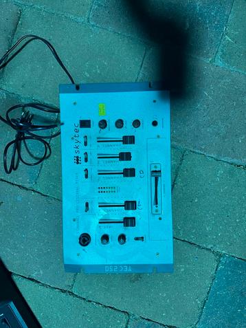 Skytec TEC 250 Mixer - 5 Kanaals beschikbaar voor biedingen