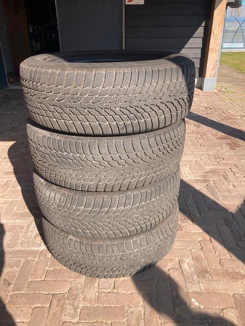 Nokian Winterbanden 275/60/R20 Dodge Ram, Auto-onderdelen, Banden en Velgen, Band(en), Winterbanden, 20 inch, 275 mm, Gebruikt