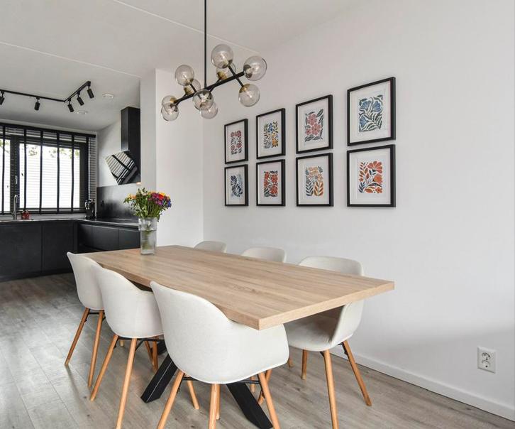 6x Westwing Fiji eetkamerstoelen met armleuning, Huis en Inrichting, Stoelen, Vijf, Zes of meer stoelen, Hout, Ophalen