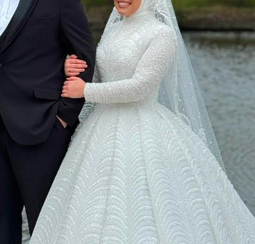 Bruidsjurk/ Gelinlik beschikbaar voor biedingen