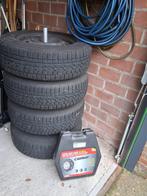 Winterbanden Hyundai IX35 incl sneeuwketting, Ophalen, Gebruikt