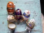 PORSELEINEN EIEREN NAAR VOORBEELD FABERGÉ EIEREN., Ophalen of Verzenden