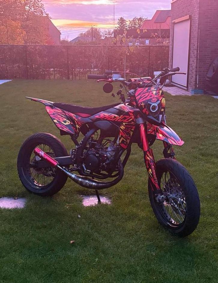 Sherco sm rs 50, Fietsen en Brommers, Brommers | Derbi, Zo goed als nieuw, Maximaal 45 km/u, Ophalen