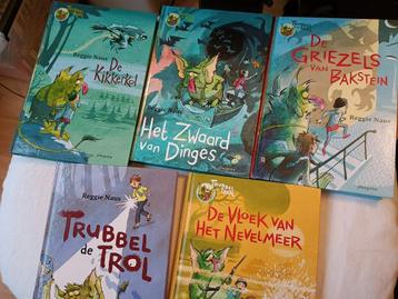 Complete set (5x) boek Trubbel de Trol van Reggie Naus beschikbaar voor biedingen