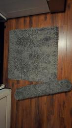 Twee grijze vloerkleden 80 x 80, 50 tot 100 cm, Vierkant, Zo goed als nieuw, Grijs