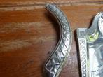 Antieke metalen tafelschuier met borstel, Antiek en Kunst, Ophalen of Verzenden