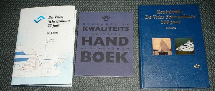 3 boeken over Koninklijke De Vries Scheepsbouw ., Boeken, Geschiedenis | Stad en Regio, Zo goed als nieuw, 20e eeuw of later, Ophalen of Verzenden