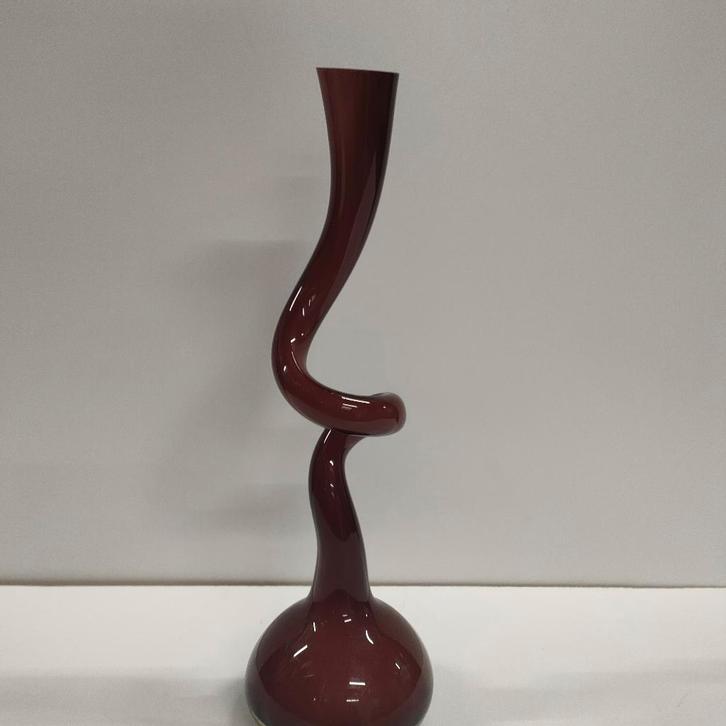 Bruin-paarse "Swing" vaas (Outlet De Overkant), Huis en Inrichting, Woonaccessoires | Vazen, Gebruikt, Overige kleuren, Minder dan 50 cm