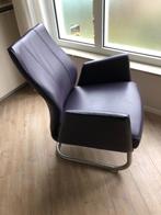 twee paarse leren fauteuils., Huis en Inrichting, Fauteuils, Ophalen, Gebruikt, Minder dan 75 cm, Metaal