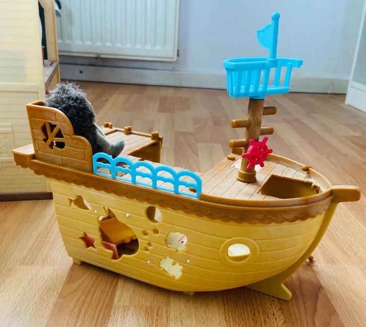 Sylvanian families schatzoekersschip, Kinderen en Baby's, Speelgoed | Poppenhuizen, Gebruikt, Poppenhuis, Ophalen of Verzenden