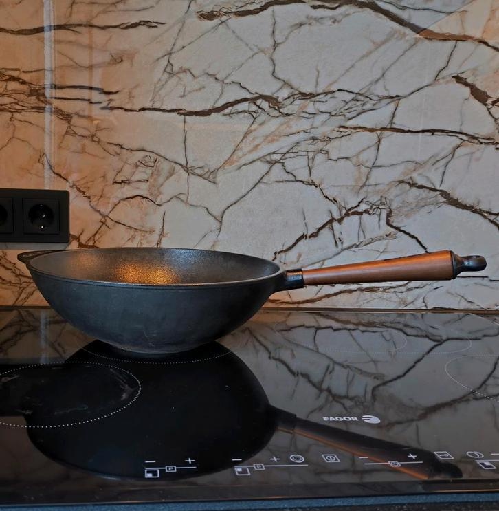 Skeppshult gietijzeren wokpan, Antiek en Kunst, Kunst | Schilderijen | Klassiek, Ophalen of Verzenden