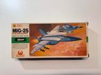 Hasegawa 1:72 Mig 25 Foxbat + decalset, Hobby en Vrije tijd, Modelbouw | Vliegtuigen en Helikopters, Ophalen of Verzenden, Zo goed als nieuw