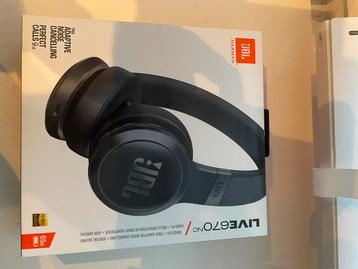 JBL Live 670 NC nieuw en verzegeld beschikbaar voor biedingen