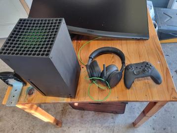 Xbox series x incl headset, controller, 27inch msi curved. beschikbaar voor biedingen
