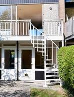 Stalen wenteltrap wit (buitentrap drive in woning), Doe-het-zelf en Verbouw, Ladders en Trappen, Ophalen, Gebruikt, 2 tot 4 meter