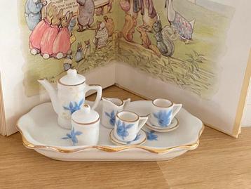 Miniaturen voor poppenhuis maquette op schaal servies  beschikbaar voor biedingen