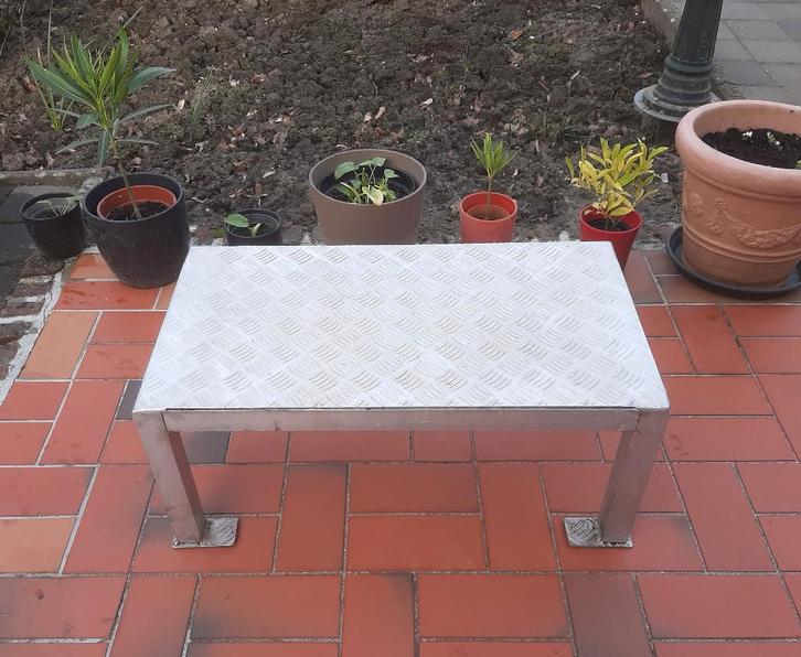 Aluminium Opstapbankje Werkbankje Tafeltje 77 x 40 x 31 cm, Doe-het-zelf en Verbouw, Ladders en Trappen, Zo goed als nieuw, Minder dan 2 meter