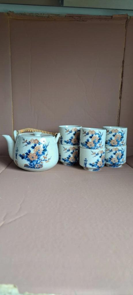Chinees porselein theeset theepot en 6 glazen, Huis en Inrichting, Keuken | Servies, Zo goed als nieuw, Compleet servies, Overige stijlen