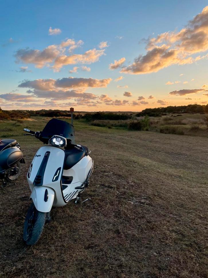 Vespa Sprint 50cc 2023, Fietsen en Brommers, Scooters | Yamaha, Zo goed als nieuw, Overige modellen, Maximaal 45 km/u, Benzine