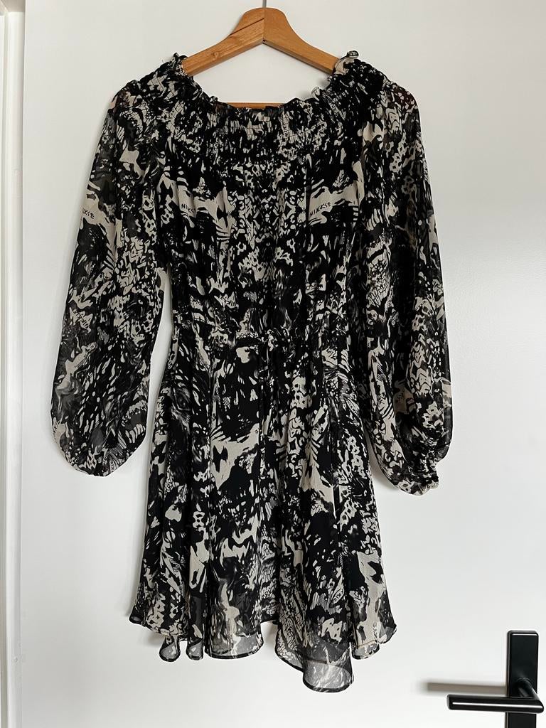 Jurk NIKKIE 32 - zo goed als nieuw, Zwart, Ophalen of Verzenden, Zo goed als nieuw, Maat 34 (XS) of kleiner