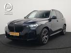 BMW X5 xDrive50e M Sport Plug In Hybrid 490pk Dealer O.H PHE, Auto's, Gebruikt, 2395 kg, Zwart, Bedrijf