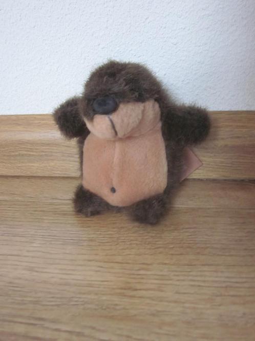 Happy Horse 1996schattig bruin pluche mol egel kunststof oge, Kinderen en Baby's, Speelgoed | Knuffels en Pluche, Zo goed als nieuw