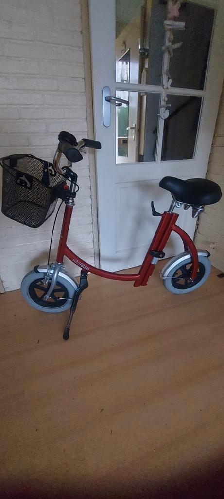 Van raam  extra  150 kg stevig  loopfiets loop fiets volwass, Fietsen en Brommers, Fietsen | Driewielfietsen, Zo goed als nieuw