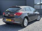 Opel Astra 1.4 Turbo Design Edition Navi,Camera,Afn.Trekhaak, Voorwielaandrijving, Stof, Gebruikt, 4 cilinders